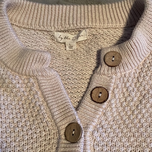Selling the sweater because it doesn’t fit me! Brand is by the River, size L - Picture 3 of 3
